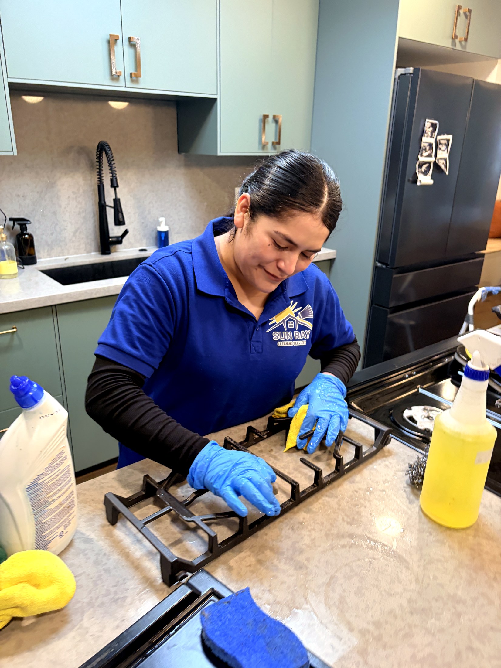 Local Sun Ray cleaner providing detailed recurring kitchen service